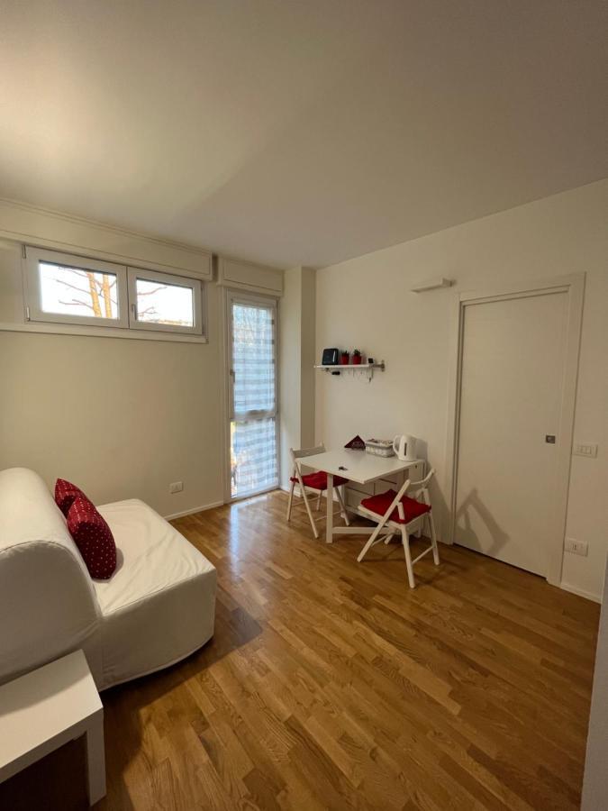 Cherry's House M1 Bande Nere - San Siro- M4 Linate Appartement *